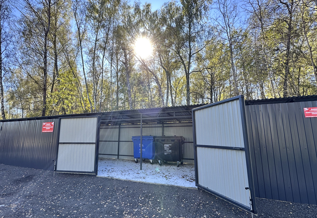 Комфорт для жителей: в «Земляничной Поляне» организован ежедневный вывоз мусора