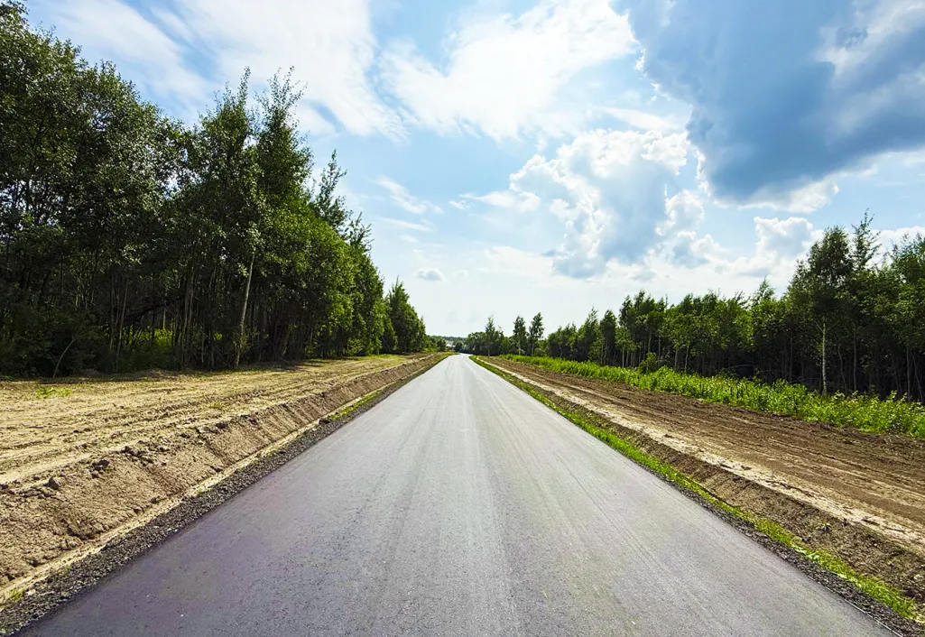 Завершено асфальтирование подъездной дороги к КП «Мирный»