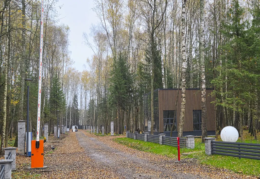«ПриЛесной»: установлен шлагбаум