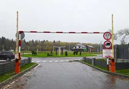 Усиление безопасности в КП «Триумфальный»: введена система контроля доступа