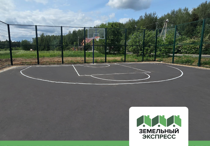 В КП "Новое Фелисово﻿" на завершающем этапе работы по обустройству спортивной площадки.