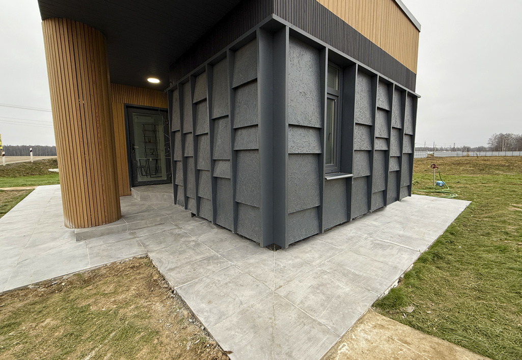 Завершение внешних работ и обновление офиса продаж в коттеджном посёлке «Артёмово ИЖС»