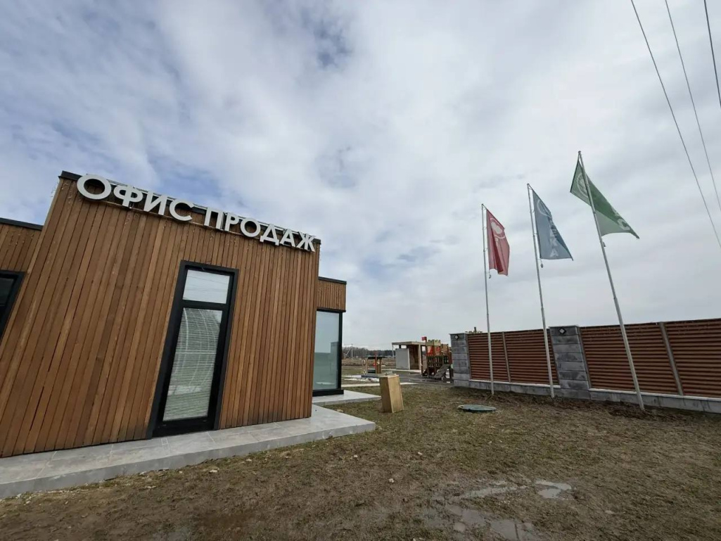 КП «Артёмово ИЖС»: установлены стильные флагштоки!