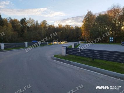 КП «Астра»: декоративное ограждение въездной группы