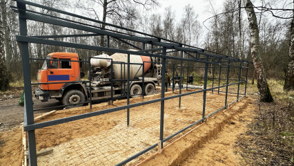 «Лесной Остров»: продолжается благоустройство контейнерной площадки