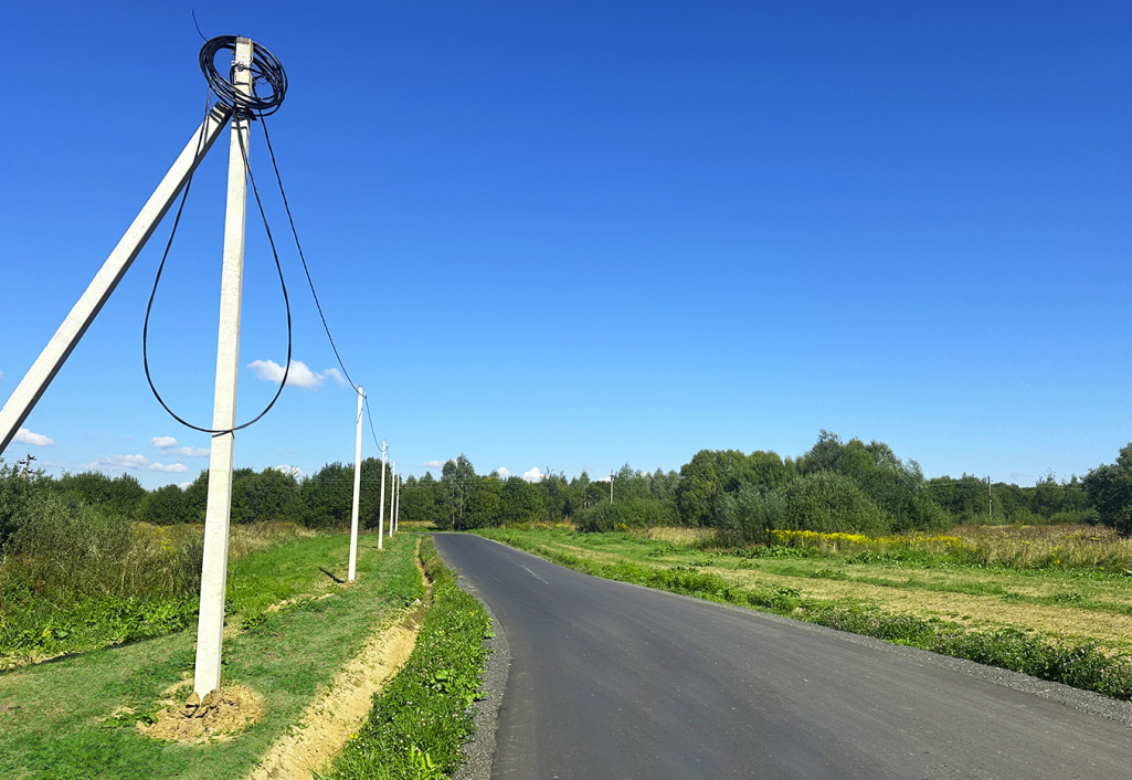 КП «Мирный»: продолжается создание системы освещения подъездной дороги