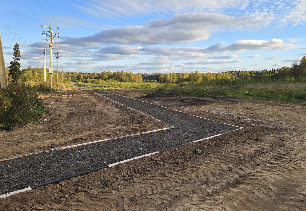 Завершено строительство новой пешеходной дорожки в КП «Новое Фелисово»